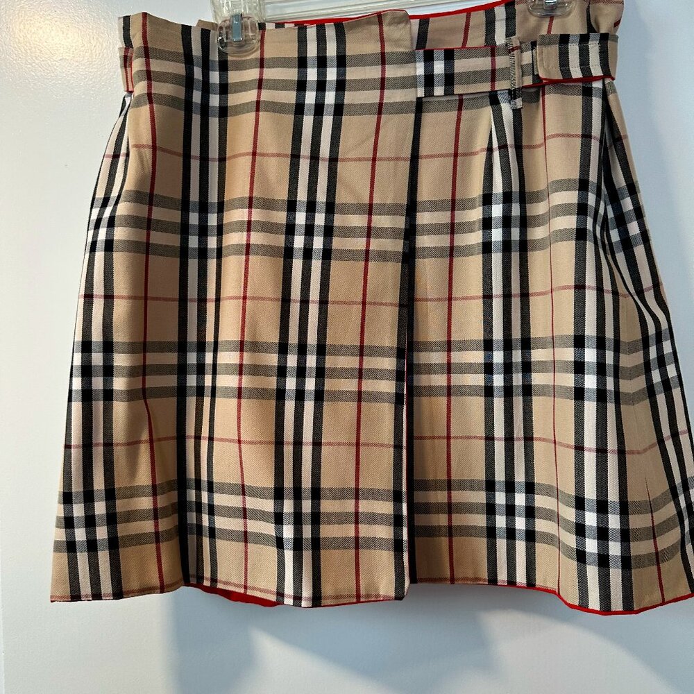 Burberry Beige Nova Check Mini Skirt with Black and Red Accents